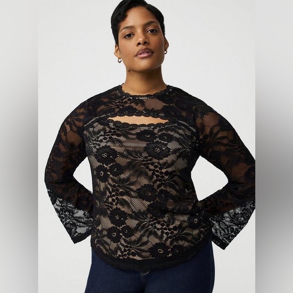 torrid Tops - NWT torrid Black Floral Lace Long Sleeve Cutout Blouse
